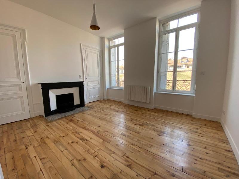 STUDIO A LOUER - ST ETIENNE - 26.55 m2 - 410 &euro; charges comprises par mois