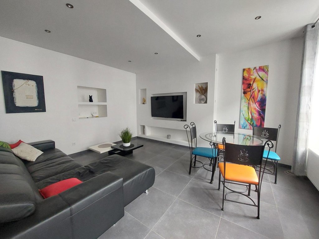 APPARTEMENT T3 A LOUER - ST ETIENNE - 64.67 m2 - 750 &euro; charges comprises par mois