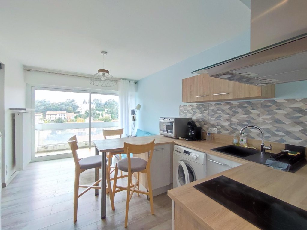 APPARTEMENT T2 A LOUER - ST ETIENNE - 31.95 m2 - 620 &euro; charges comprises par mois
