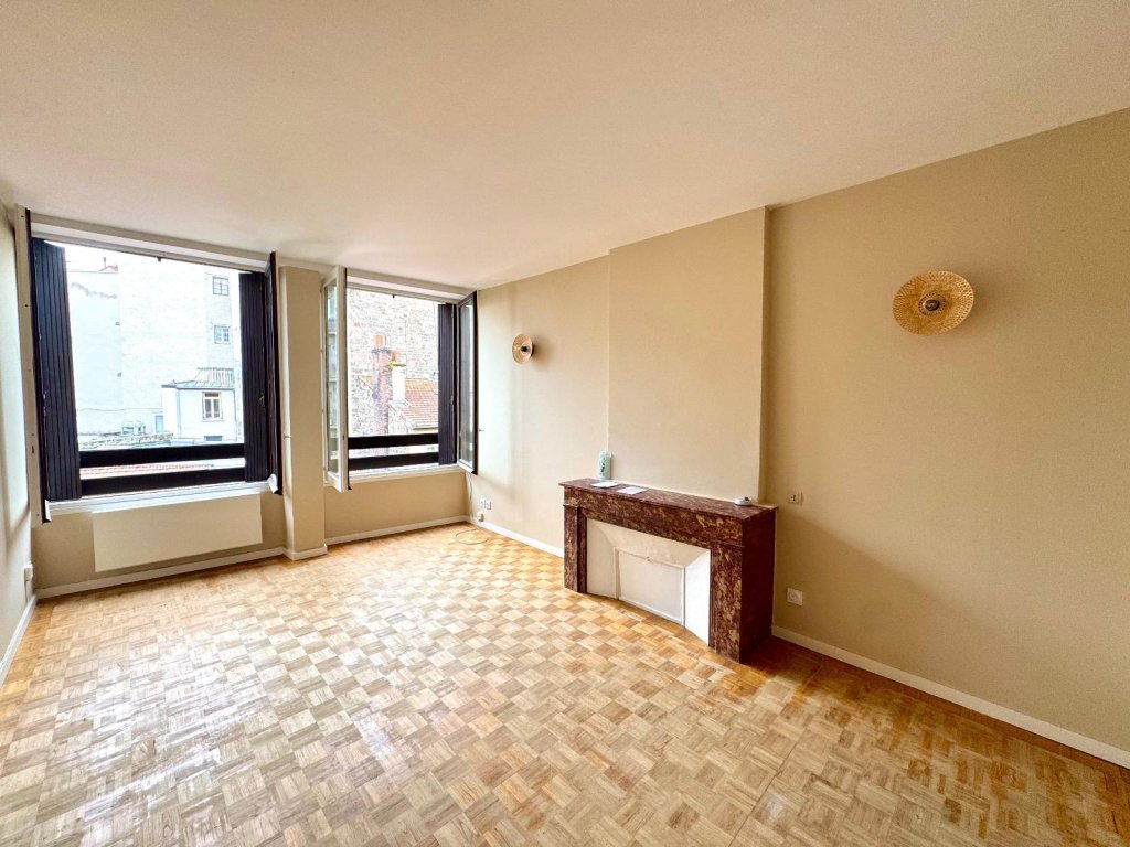 APPARTEMENT T2 A LOUER - ST ETIENNE - 47.74 m2 - 545 &euro; charges comprises par mois