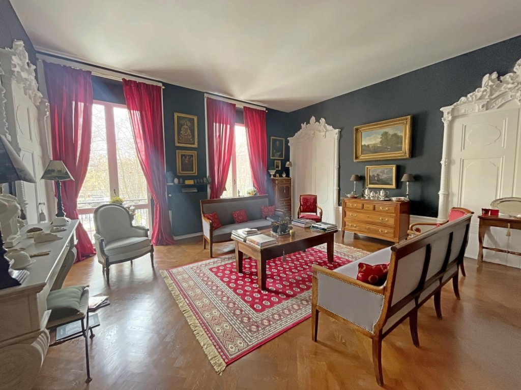 APPARTEMENT T6 A VENDRE - ST ETIENNE Centre Ville - 186.29 m2 - 250 000 &euro;