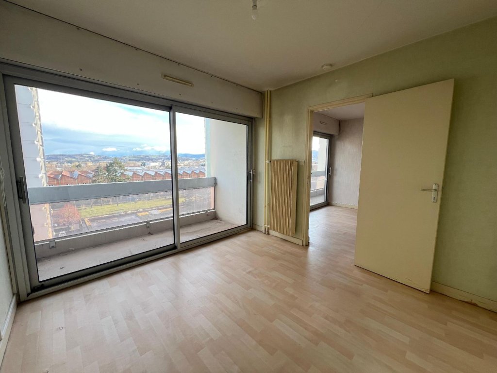 APPARTEMENT T3 A VENDRE - ST ETIENNE - 66 m2 - 75 000 &euro;