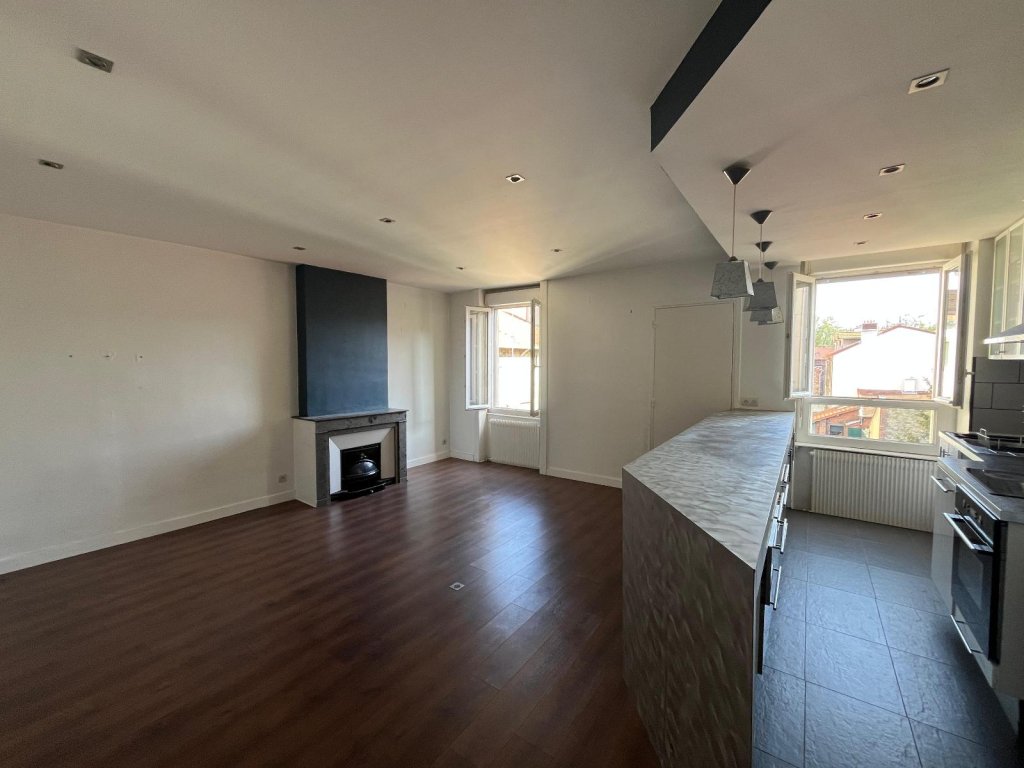 APPARTEMENT T3 A VENDRE - ST ETIENNE - 71 m2 - 85 000 &euro;