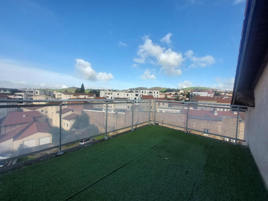APPARTEMENT T5 A LOUER - LA TALAUDIERE - 96.9 m2 - 945 &euro; charges comprises par mois
