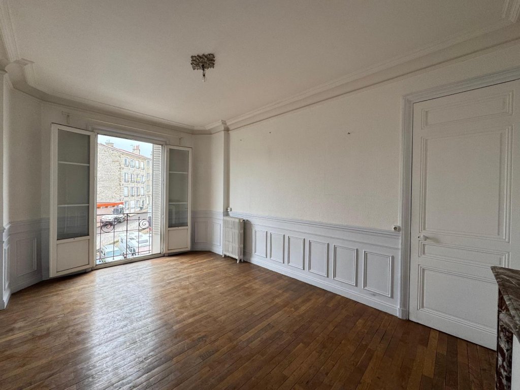 APPARTEMENT T3 A VENDRE - ST ETIENNE Centre Ville - 56.07 m2 - 49 000 &euro;