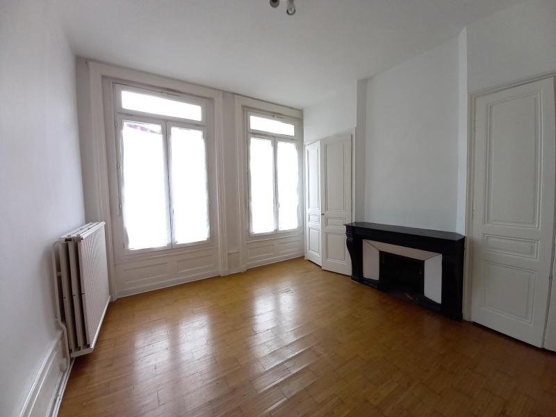 APPARTEMENT T2 A LOUER - ST ETIENNE - 37.1 m2 - 395 &euro; charges comprises par mois