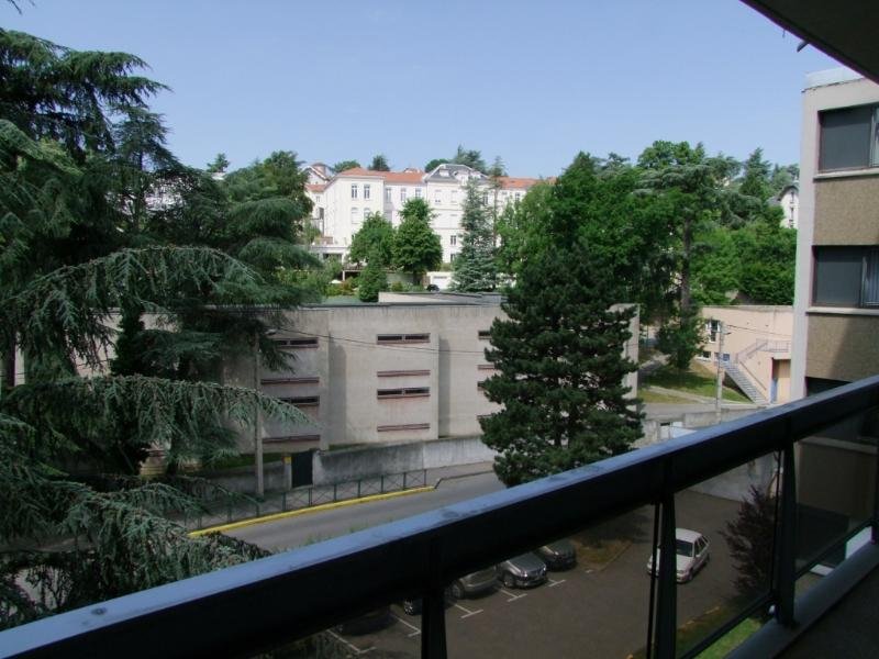 STUDIO A LOUER - ST ETIENNE - 44.21 m2 - 480 &euro; charges comprises par mois