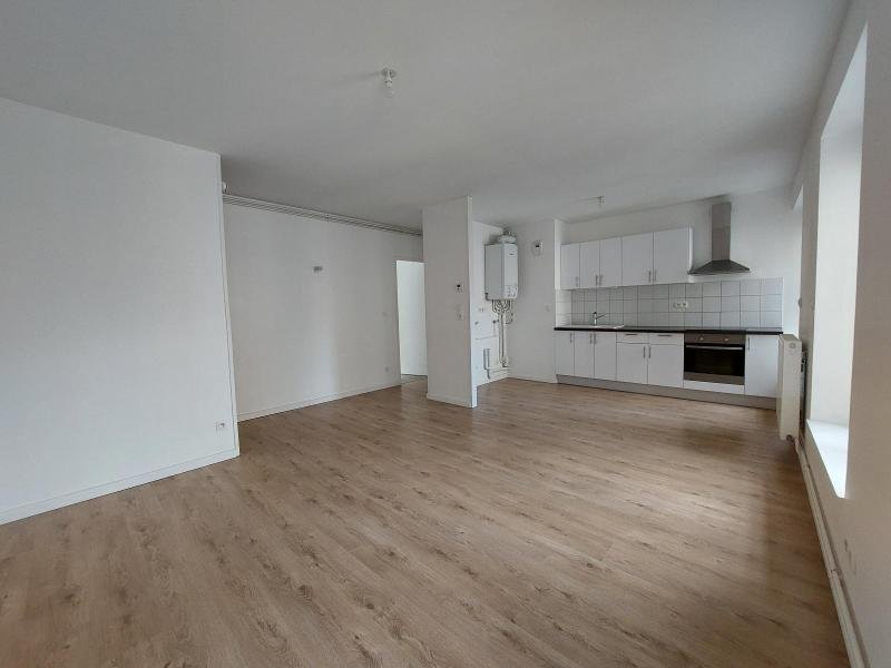 APPARTEMENT T3 A LOUER - ST ETIENNE - 62.95 m2 - 618 &euro; charges comprises par mois