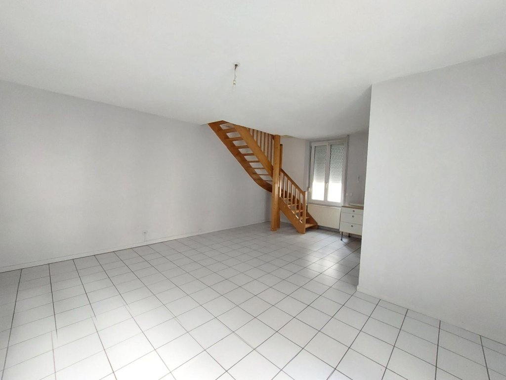 APPARTEMENT T3 A LOUER - ST ETIENNE - 52.77 m2 - 380 &euro; charges comprises par mois