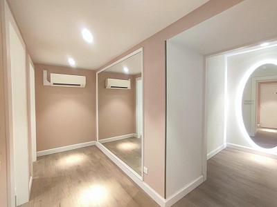 BOUTIQUE A LOUER - ST ETIENNE - 78.34 m2 - 2 175 € HC par mois