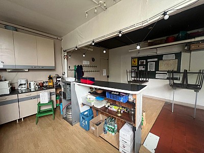 BOUTIQUE A VENDRE - ST ETIENNE - 73 m2 - 33 800 &euro; 