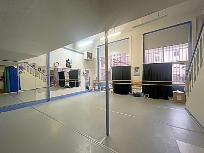 BOUTIQUE A VENDRE - ST ETIENNE - 186 m2 - 93 000 &euro; 