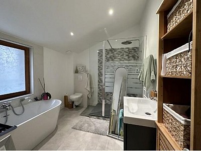 MAISON A LOUER - ST ETIENNE - 61.03 m2 - 640 € charges comprises par mois