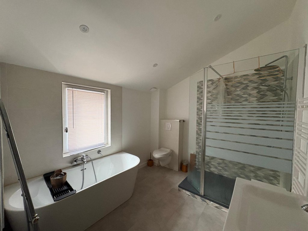 MAISON A LOUER - ST ETIENNE - 61.02 m2 - 660 &euro; charges comprises par mois