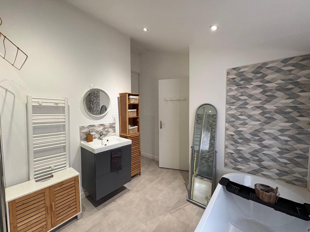 MAISON A LOUER - ST ETIENNE - 61.02 m2 - 660 &euro; charges comprises par mois