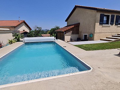 MAISON A LOUER - VILLARS - 134.68 m2 - 1 496 &euro; charges comprises par mois