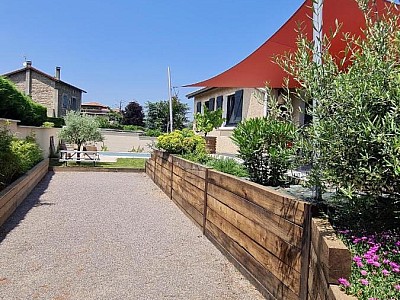 MAISON A LOUER - VILLARS - 134.68 m2 - 1 496 &euro; charges comprises par mois