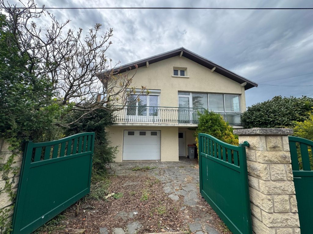 MAISON A VENDRE - ANDREZIEUX BOUTHEON - 97 m2 - 239 000 &euro;