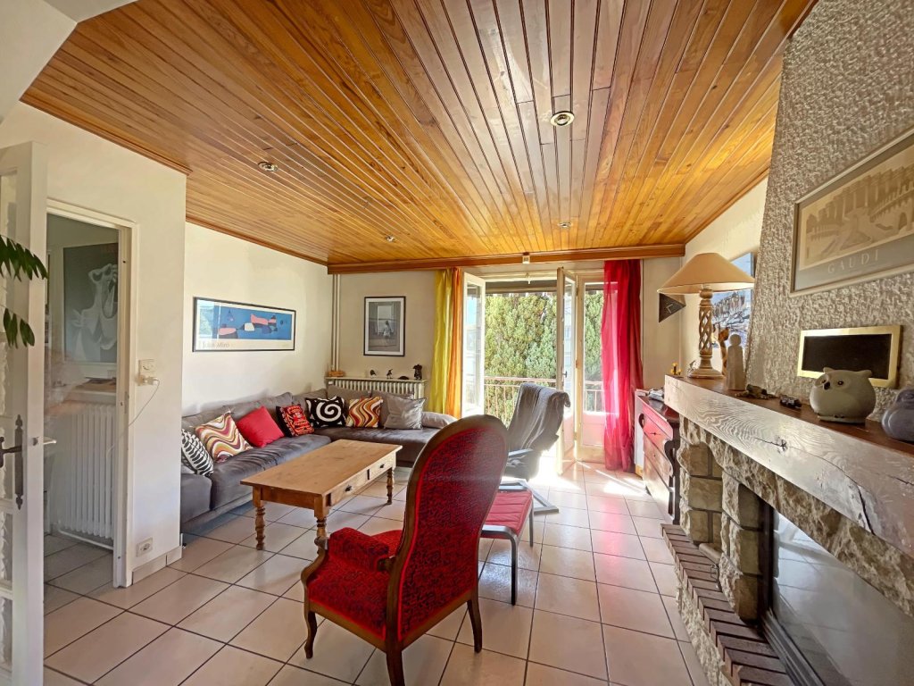 MAISON A VENDRE - ST ETIENNE - 140 m2 - 185 000 &euro;
