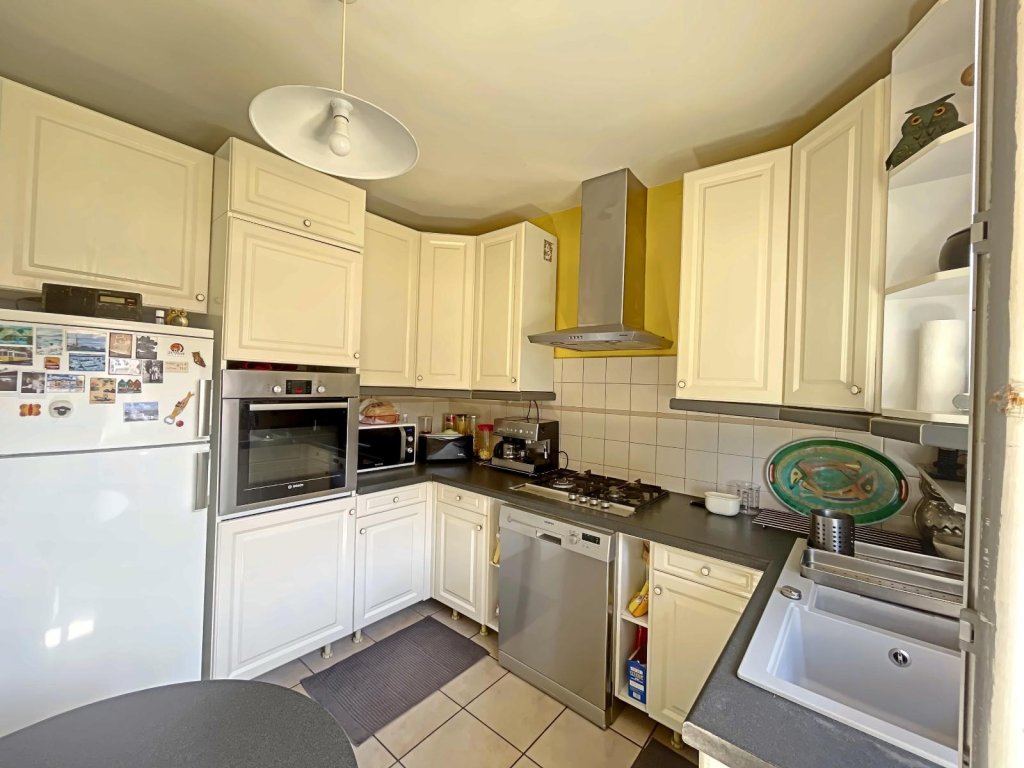 MAISON A VENDRE - ST ETIENNE - 140 m2 - 185 000 &euro;