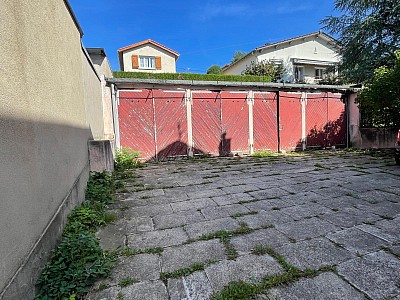 MAISON A VENDRE - ST ETIENNE - 140 m2 - 185 000 &euro;