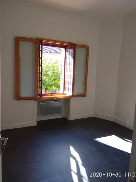 STUDIO A LOUER - POMMIERS EN FOREZ - 34.35 m2 - 380 &euro; charges comprises par mois