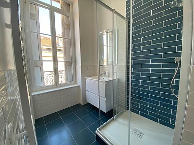 STUDIO A LOUER - ST ETIENNE - 31.01 m2 - 415 &euro; charges comprises par mois