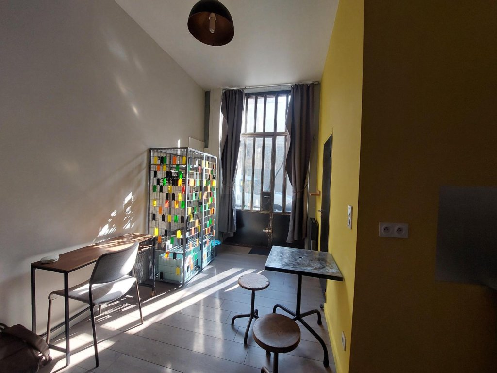 STUDIO A LOUER - ST ETIENNE - 22.76 m2 - 353 &euro; charges comprises par mois