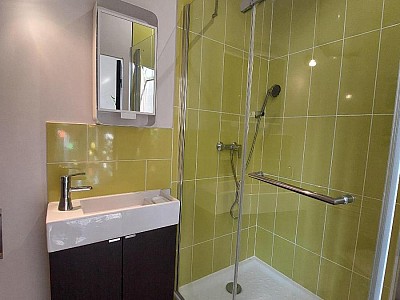 STUDIO A LOUER - ST ETIENNE - 22.76 m2 - 353 &euro; charges comprises par mois