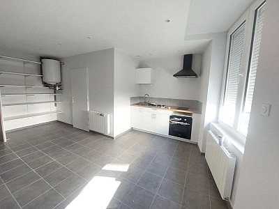 STUDIO A LOUER - ST ETIENNE - 24.91 m2 - 375 &euro; charges comprises par mois