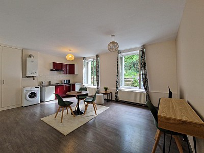 STUDIO A LOUER - ST ETIENNE - 34.28 m2 - 445 &euro; charges comprises par mois