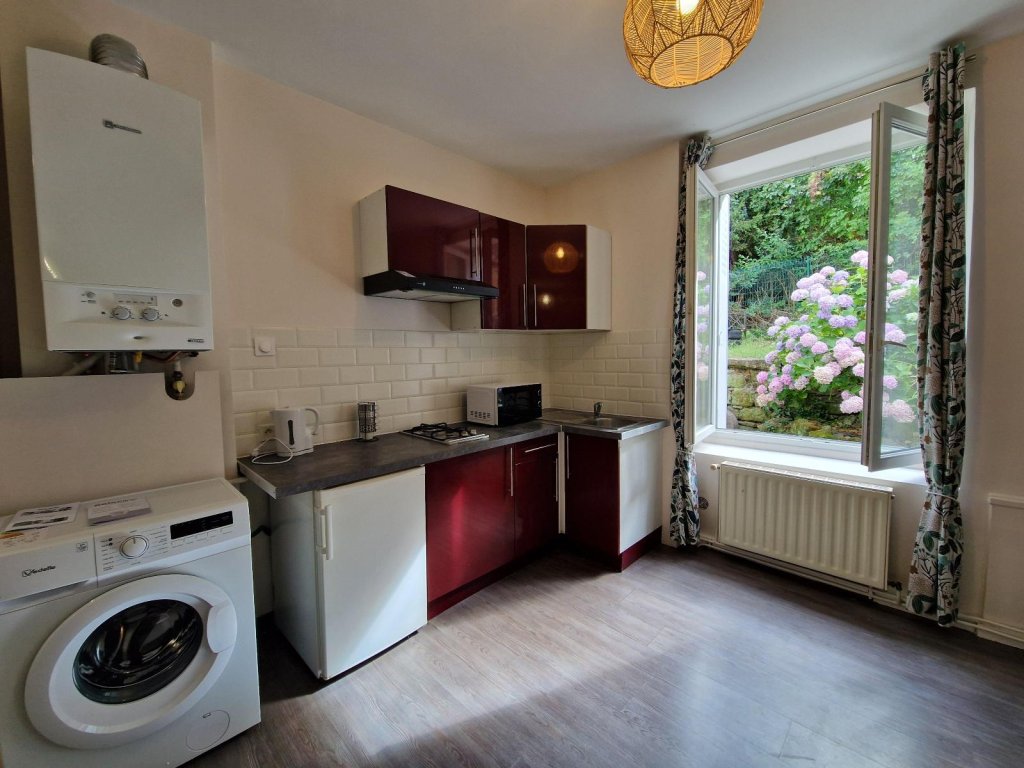 STUDIO A LOUER - ST ETIENNE - 34.28 m2 - 445 &euro; charges comprises par mois