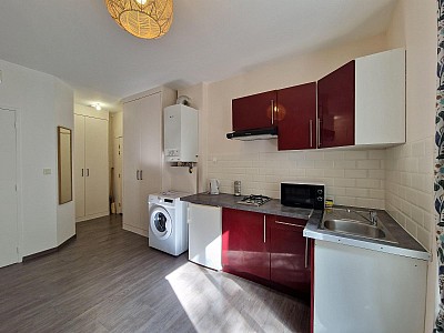 STUDIO A LOUER - ST ETIENNE - 34.28 m2 - 445 &euro; charges comprises par mois