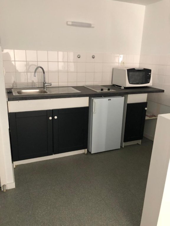 STUDIO A LOUER - ST ETIENNE - 34.55 m2 - 440 &euro; charges comprises par mois