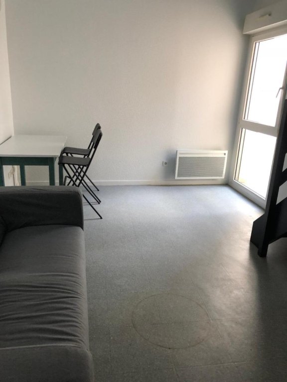 STUDIO A LOUER - ST ETIENNE - 34.55 m2 - 440 &euro; charges comprises par mois