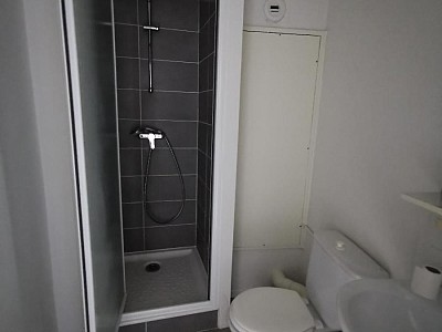STUDIO A LOUER - ST ETIENNE - 22.47 m2 - 360 &euro; charges comprises par mois
