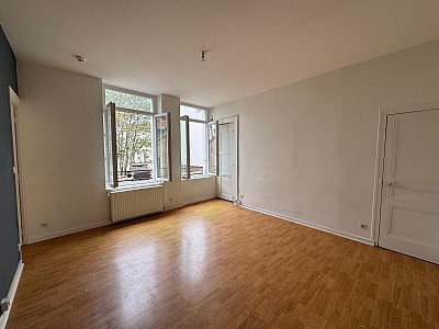STUDIO A LOUER - ST ETIENNE - 41.25 m2 - 440 &euro; charges comprises par mois