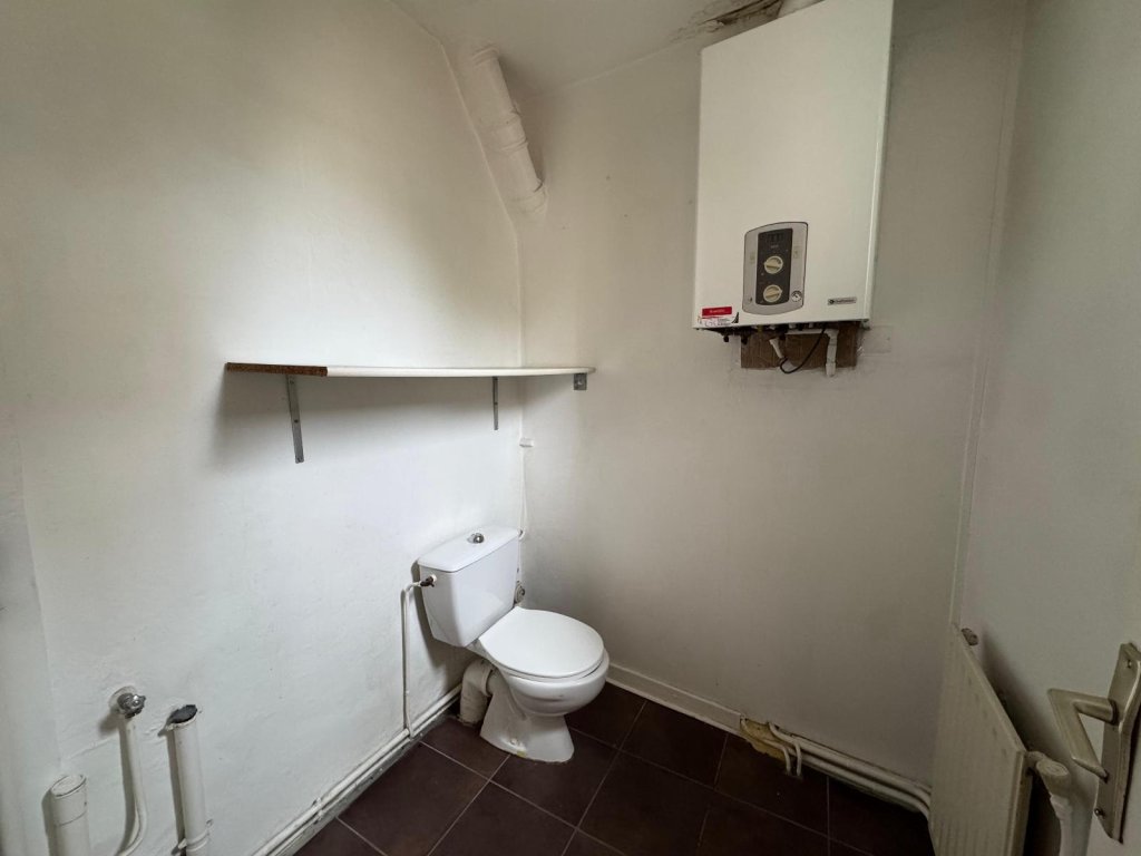 STUDIO A LOUER - ST ETIENNE - 41.25 m2 - 440 &euro; charges comprises par mois