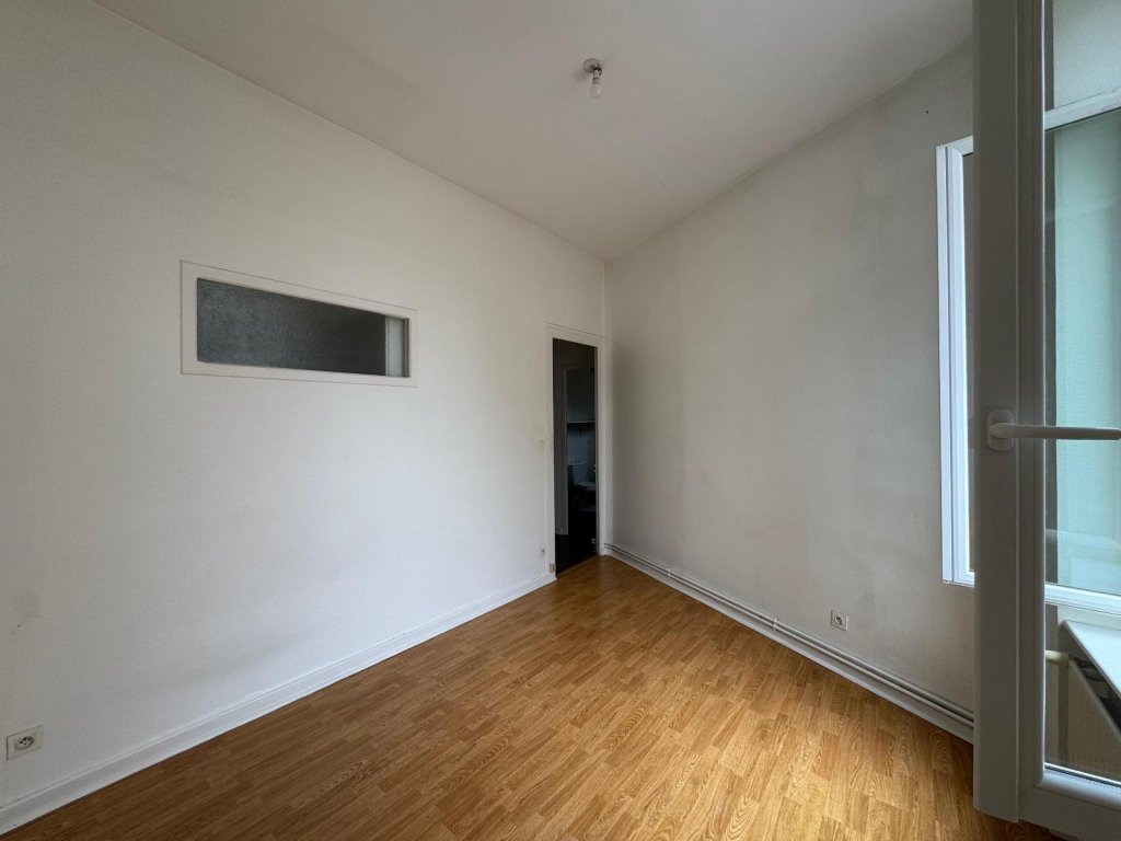 STUDIO A LOUER - ST ETIENNE - 41.25 m2 - 440 &euro; charges comprises par mois