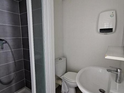 STUDIO A LOUER - ST ETIENNE - 15.37 m2 - 355 &euro; charges comprises par mois