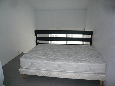 STUDIO A LOUER - ST ETIENNE - 15.37 m2 - 355 &euro; charges comprises par mois