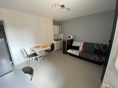 STUDIO A LOUER - ST ETIENNE - 19.8 m2 - 390 &euro; charges comprises par mois