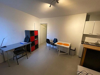 STUDIO A LOUER - ST ETIENNE - 19.8 m2 - 390 &euro; charges comprises par mois