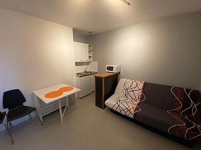 STUDIO A LOUER - ST ETIENNE - 19.8 m2 - 390 &euro; charges comprises par mois