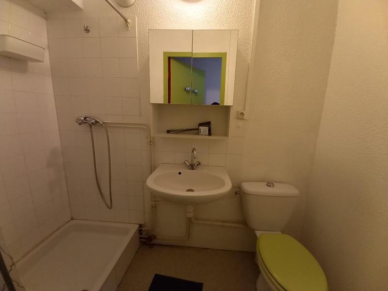 STUDIO A LOUER - ST ETIENNE - 24 m2 - 445 &euro; charges comprises par mois