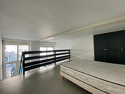 STUDIO A LOUER - ST ETIENNE - 27 m2 - 330 &euro; charges comprises par mois