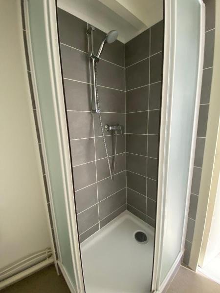 STUDIO A LOUER - ST ETIENNE - 27 m2 - 330 &euro; charges comprises par mois
