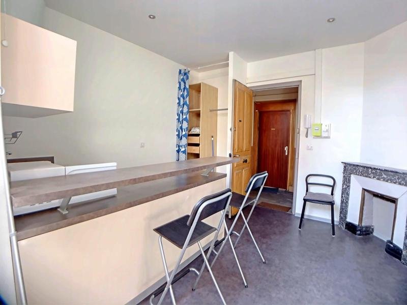 STUDIO A LOUER - ST ETIENNE - 22.03 m2 - 350 &euro; charges comprises par mois