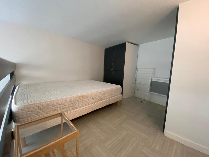 STUDIO A LOUER - ST ETIENNE - 23.19 m2 - 330 &euro; charges comprises par mois