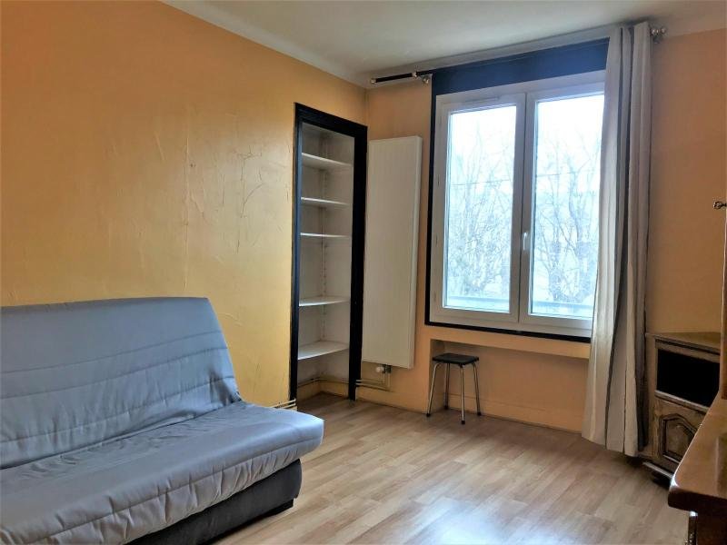 STUDIO A LOUER - ST ETIENNE - 33.2 m2 - 405 &euro; charges comprises par mois